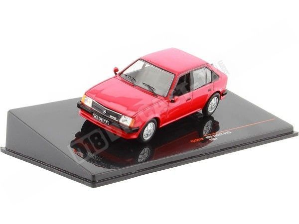 1983 Opel Kadett D GT/E Rojo 1:43 IXO Models CLC382N