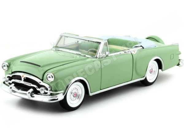 1953 Packard Caribbean Convertible Verde 1:24 Welly 24016