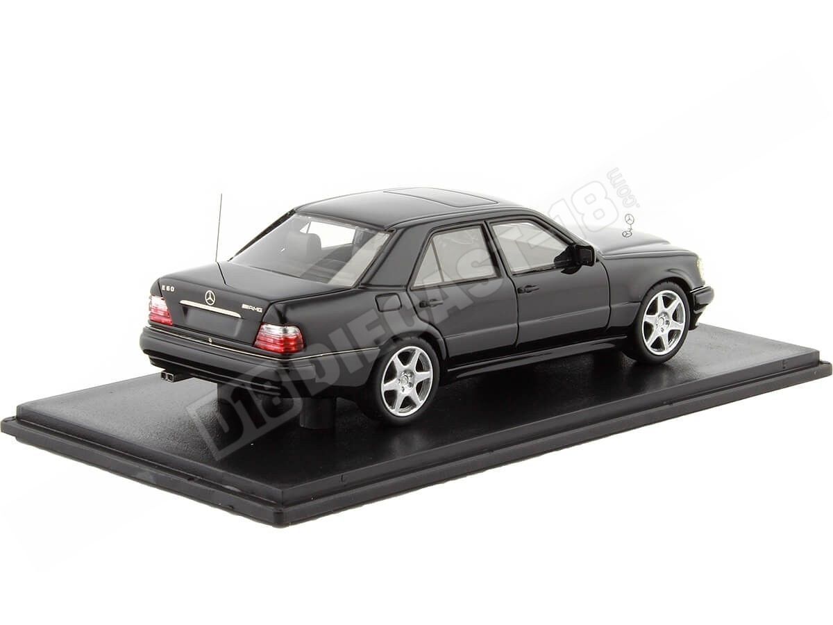 copy of 1986 Ford Escort MKIV XR3i Cabriolet Blanco 1:43 NEO Scale