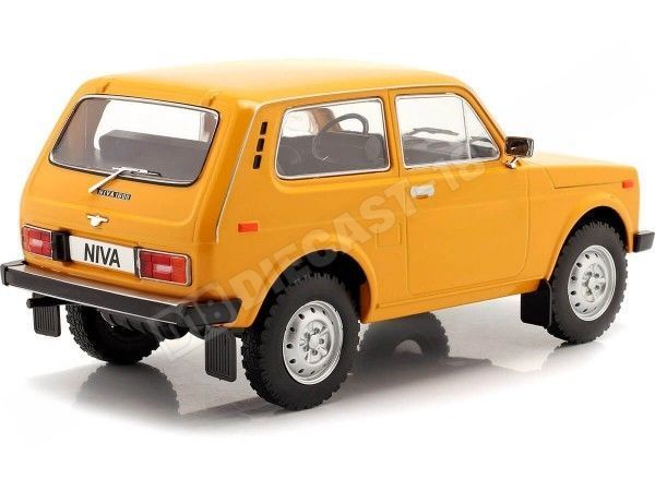 MCG 1/18 ラーダ ニーヴァ 1976 オレンジ LADA NIVA 1976 モデルカー