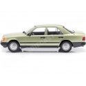 1984 Mercedes-Benz 200E Limousine W124 Verde Claro Metalizado 1:18 ...