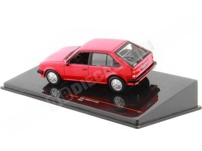 1983 Opel Kadett D GT/E Rojo 1:43 IXO Models CLC382N 2