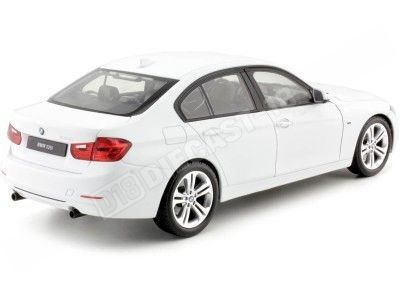 2012 BMW Serie 3 (F30) 335i Blanco 1:18 Welly 18043 2