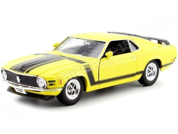 1970 Ford Mustang BOSS 302 Fastback Amarillo/Negro 1:24 Welly 22088