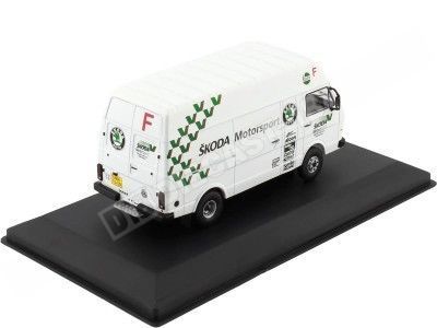 1989 Volkswagen VW LT45 LWB Skoda Motorsport 1:43 IXO Models RAC412.22 2