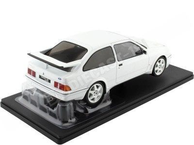 1987 Ford Sierra RS Cosworth Blanco 1:18 IXO Models 18CMC121 2