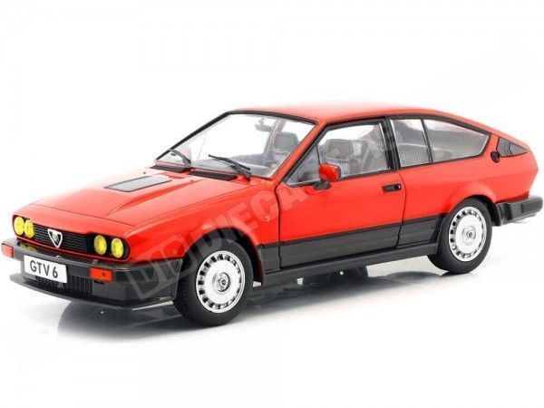 1984 Alfa Romeo GTV6 Rojo 1:18 Solido S1802301