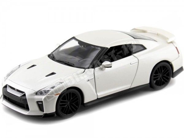 2009 Nissan GT-R R35 Blanco Perla 1:24 Bburago 21082