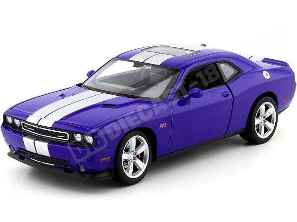 2012 Dodge Challenger SRT Violeta 1:24 Welly 24049