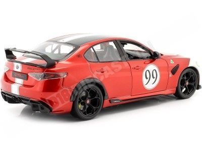 2020 Alfa Romeo Giulia GTAm Nº99 Rojo/Blanco 1:18 Bburago 11049 2