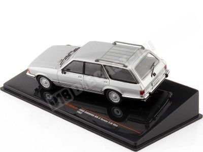 1982 Ford Granada MkII Turnier 2.8i Ghia Plateado 1:43 IXO Models CLC455N.22 2