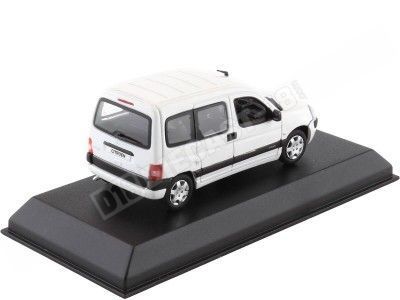 copy of 2004 Citroen Berlingo Gris Aluminio 1:43 Norev 155712 2