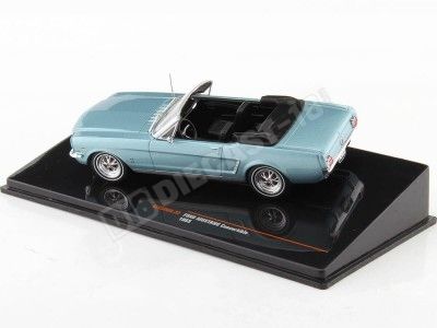 1965 Ford Mustang Convertible Azul Claro Metalizado 1:43 IXO Models CLC506N.22 2