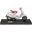 2014 Vespa 946 Bellissima Plateada 118 Maisto 34540-18