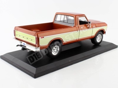 1979 Ford F150 Pick-Up Bronce Metalizado/Blanco Crema 1:18 Maisto 31462 2