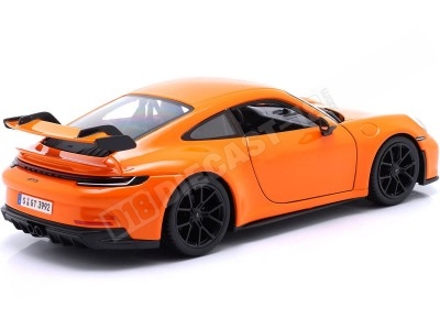 2021 Porsche 911 (992) GT3 Naranja Lava 1:24 Bburago 21104 2