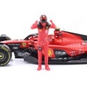 2023 Ferrari SF-23 Fórmula 1 Nº55 Carlos Sainz + Figura del Piloto 1:24 Bburago 26809