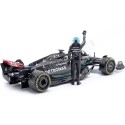 2023 Mercedes-AMG Petronas W14 Fórmula 1 Nº63 George Russell + Figura del Piloto 1:24 Bburago 28037