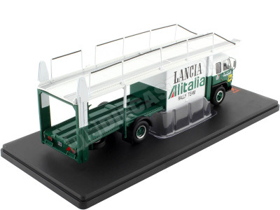 1976 Camión Portacoches Fiat 673 Racing Transporter Lancia Alitalia Team Verde/Blanco 1:43 IXO Models TRU038 2