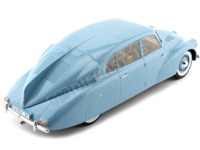 1937 Tatra 87 Azul Claro 1:18 MC Group 18362 2