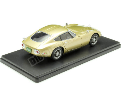 1967 Toyota 2000 GT Beige Metalizado 1:24 WhiteBox 124229 2