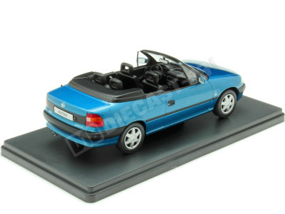 1994 Opel Astra F Cabrio Azul Metalizado 1:24 WhiteBox 124234 2