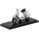 1956 Vespa 150 Blanca 1:18 Maisto 34540-03