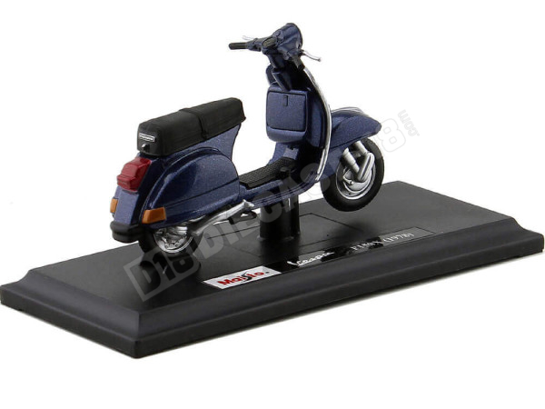 1978 Vespa P150X Azul 1:18 Maisto 39540-09