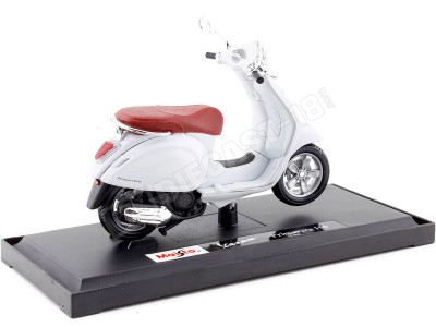 2014 Vespa Primavera 150 Blanca 1:18 Maisto 39540-15 2