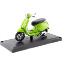 2018 Vespa Sprint 150 Verde 1:18 Maisto 39540-17