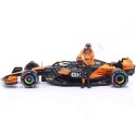 Réplica McLaren MCL38 Miami GP y figura Lando Norris F1 - 1:24 Bburago