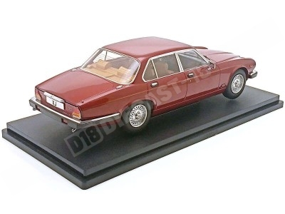 Jaguar XJ Serie III 1979 gris metalizado - Escala 1:18 MC Group 2