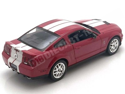 Ford Shelby Cobra GT500 2007 Blanco Hueso 1:24 – Réplica emblemát 2